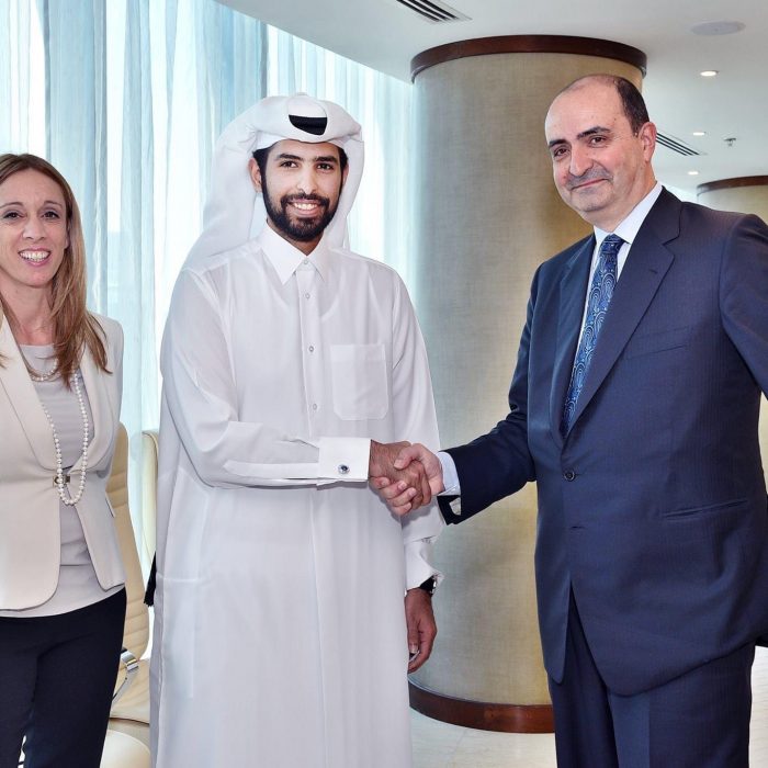 Palma Libotte, Presidente della Camera di Commercio Italiana in Qatar, Sheikh Mohammad bin Faisal Al-Thani, e l'ex Ambasciatore Italiano Guido De Sanctis